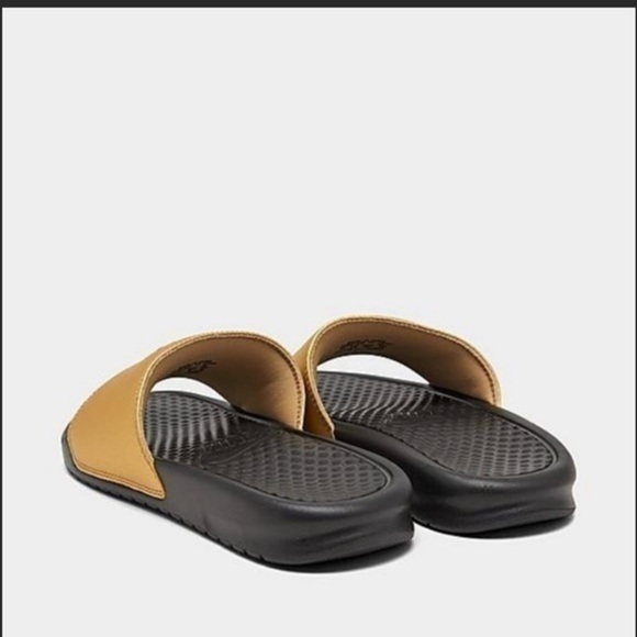NEW Nike Women's Benassi JD Swoosh Slide Sandals
Size 7 Black Gold - Picture 3 of 4